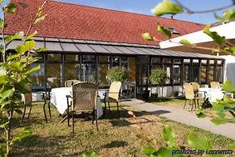 Gl. Mini-hôtel 3*